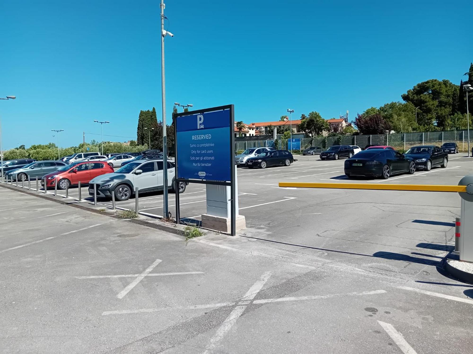 Sara Luxury In City Center Poreč Exterior foto